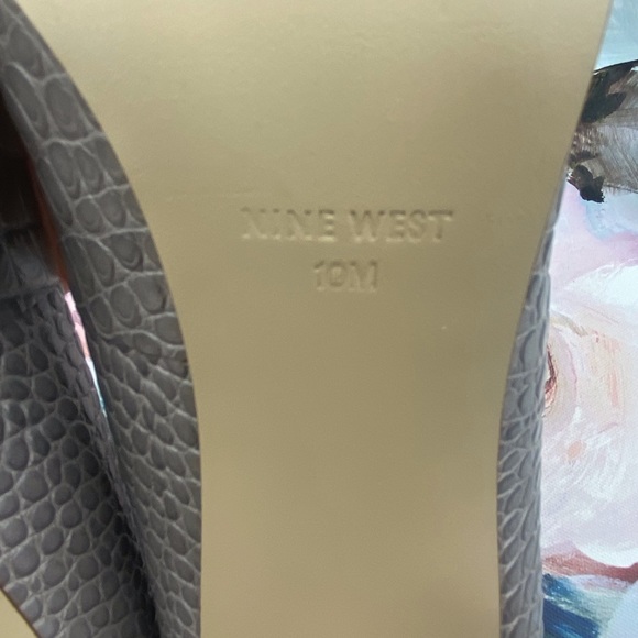 Nine West Eara Gray Faux Croc Print Leather Heels Size 10 - Picture 10 of 12